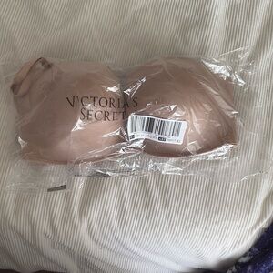 Victoria's Secret Bombshell Push Up Convertible Bra